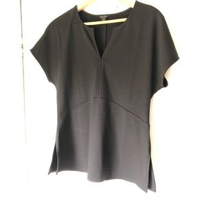 💜3 for 15 -LOFT Split Neck Top